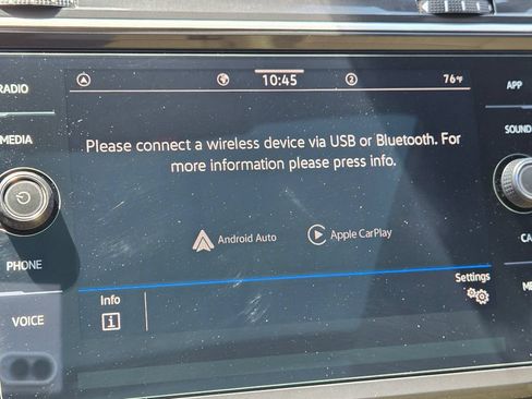 Used 2024 Volkswagen Tiguan SE R-Line FWD image 26