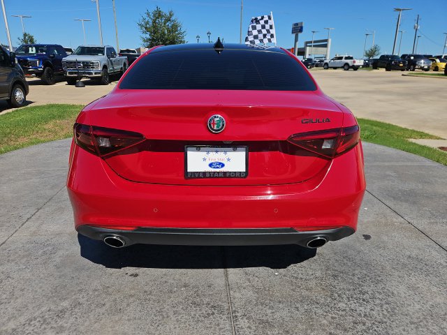 Used 2021 Alfa Romeo Giulia Ti w/ Nero Edizione RWD image 6