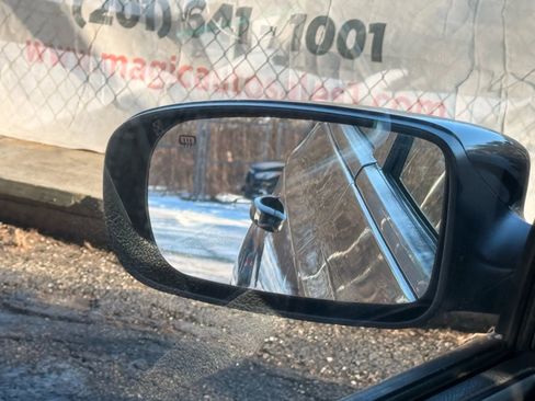 Used 2019 Chrysler 300 Touring w/ Sport Appearance Package image 35