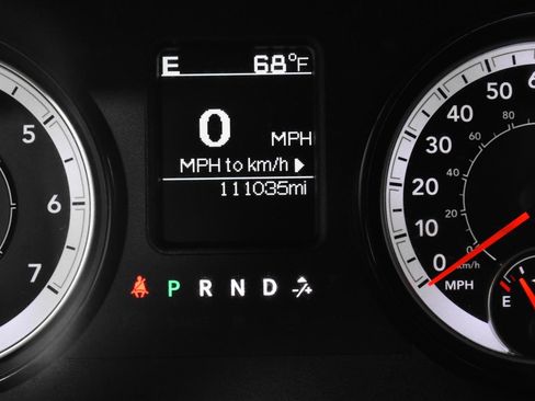 Used 2021 RAM 1500 Classic SLT AWD/4WD image 16