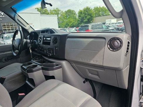 Used 2011 Ford E-350 and Econoline 350 XLT RWD image 9
