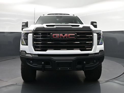 Used 2024 GMC Sierra 2500 AT4X w/ AT4X AEV Edition AWD/4WD image 10