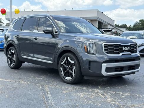 Used 2024 Kia Telluride S w/ S Sunroof Package FWD image 27