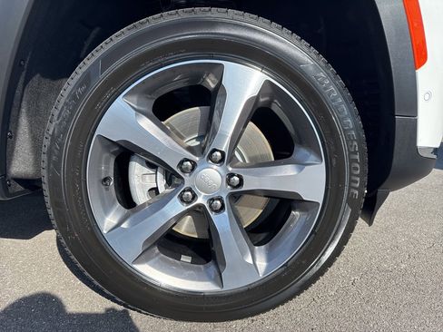 New 2025 Jeep Grand Cherokee L Limited w/ Luxury Tech Group II image 13