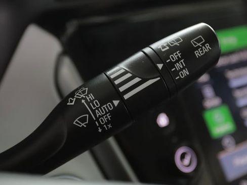 Used 2022 Chevrolet Bolt EUV Premier w/ Sun & Sound Package image 13