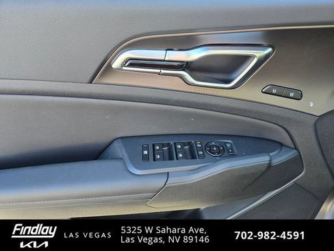 New 2026 Kia Sportage SX FWD image 18