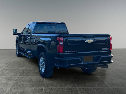 Used 2022 Chevrolet Silverado 3500 High Country w/ Technology Package AWD/4WD image 6