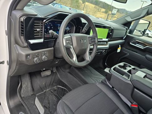 New 2026 Chevrolet Silverado 3500 LT w/ Trail Boss Package image 20