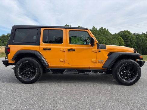 Used 2018 Jeep Wrangler Unlimited Sport S AWD/4WD image 6