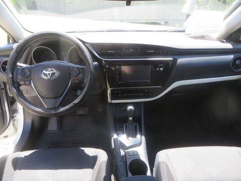 Used 2017 Toyota Corolla iM FWD image 12