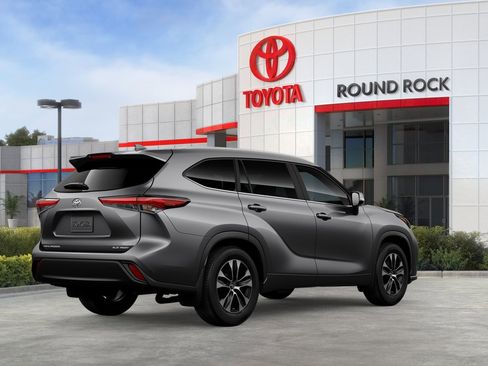 New 2026 Toyota Highlander XLE AWD/4WD image 10