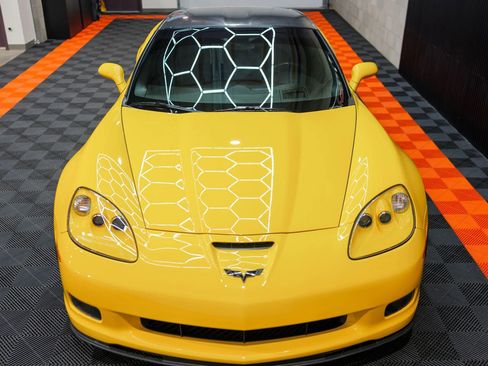 Used 2011 Chevrolet Corvette Grand Sport w/ Preferred Equipment Group RWD image 11