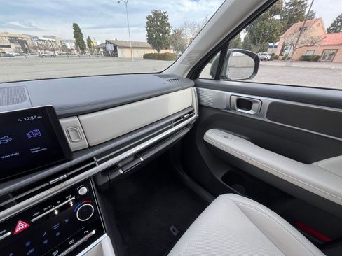 Used 2025 Hyundai Santa Fe SEL image 38