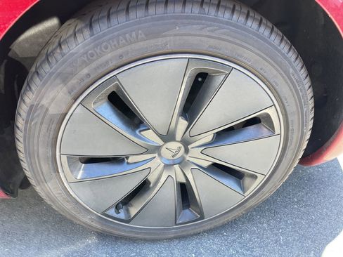 Used 2024 Tesla Model 3 Long Range AWD/4WD image 3