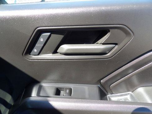 Used 2023 Chevrolet Colorado W/T image 37