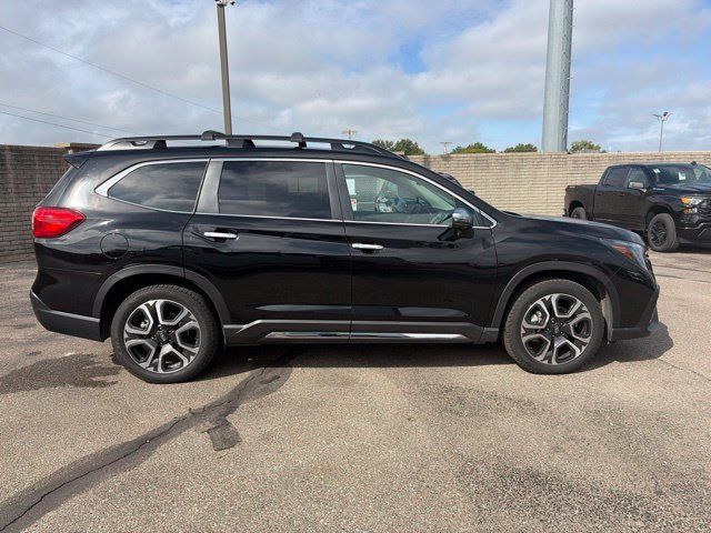 Used 2023 Subaru Ascent Touring AWD/4WD image 8