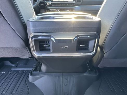 New 2026 GMC Sierra 1500 Elevation image 21