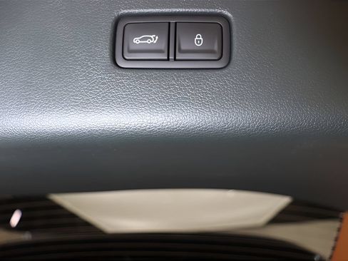 Certified 2025 Genesis GV80 3.5T Prestige AWD/4WD image 26