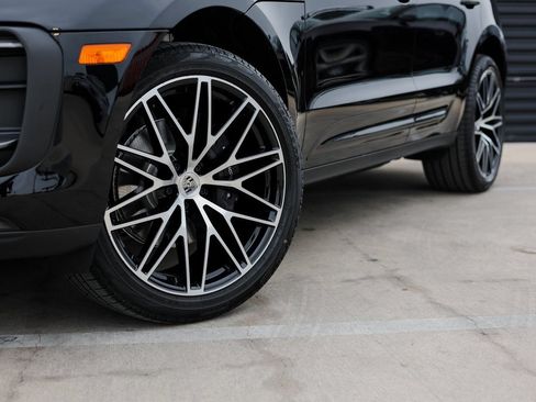 Certified 2026 Porsche Macan Turbo AWD/4WD image 12