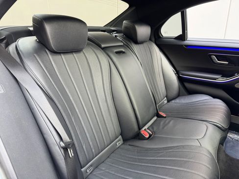 Used 2022 Mercedes-Benz S 500 4MATIC w/ AMG Line Package image 46