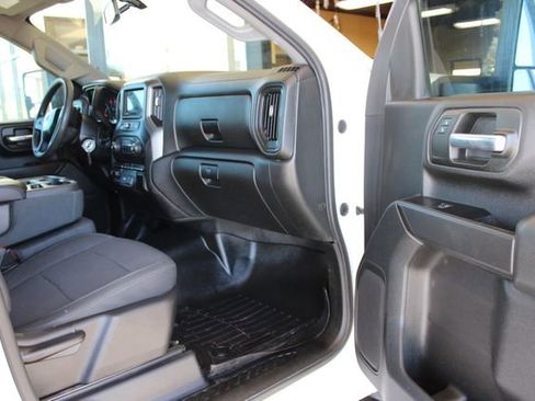 Used 2020 Chevrolet Silverado 2500 Custom w/ Custom Value Package image 20