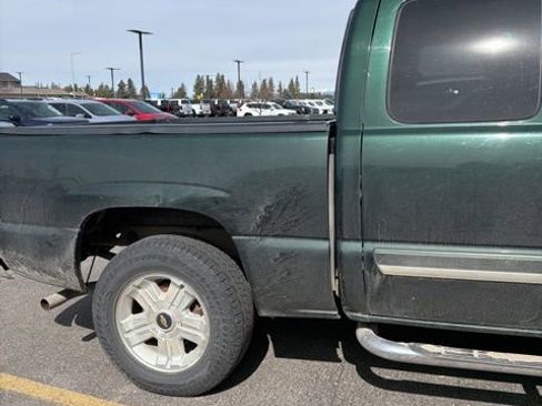 Used 2006 Chevrolet Silverado 1500 LT w/ Onstar Plus Package image 18