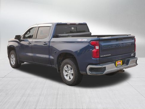 Used 2019 Chevrolet Silverado 1500 LT w/ Convenience Package AWD/4WD image 5