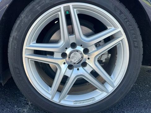 Used 2014 Mercedes-Benz E 350 Sedan w/ Premium 1 Package image 3