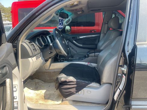 Used 2005 Toyota 4Runner Limited RWD image 6