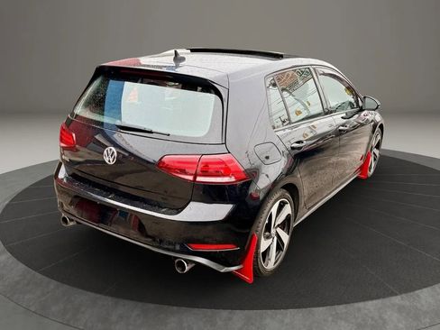 Used 2018 Volkswagen GTI SE w/ SE Leather Package FWD image 4