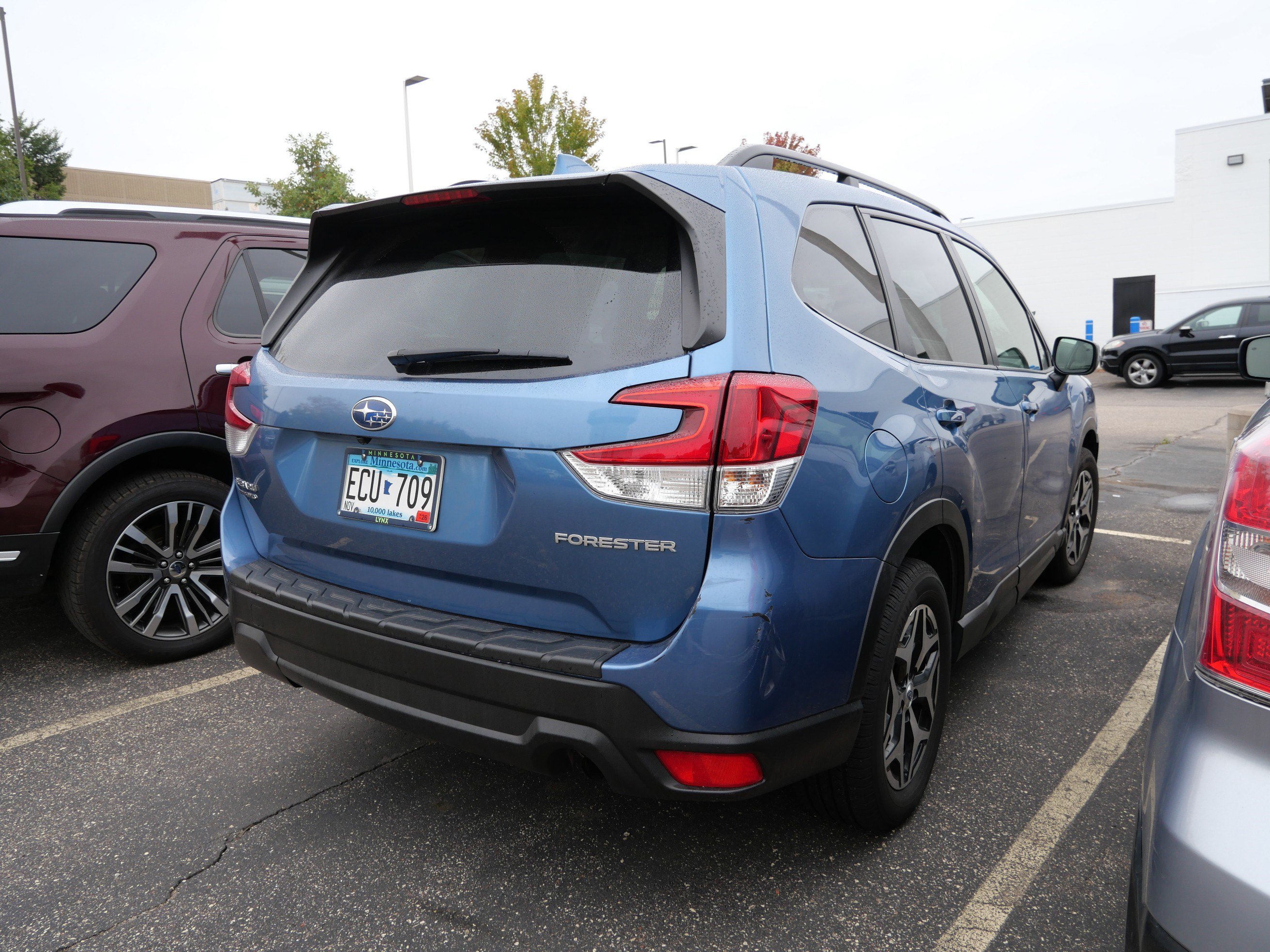 Used 2020 Subaru Forester Premium AWD/4WD image 7