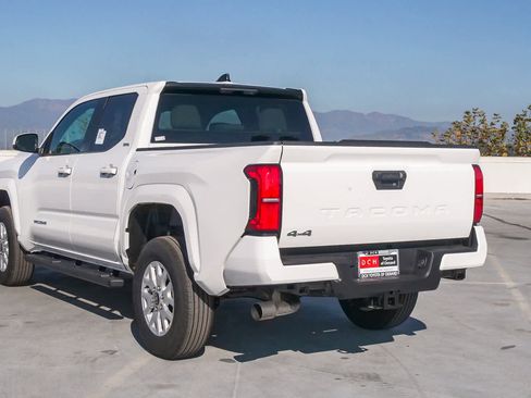 New 2026 Toyota Tacoma SR5 image 8