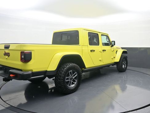 Used 2024 Jeep Gladiator Mojave AWD/4WD image 7