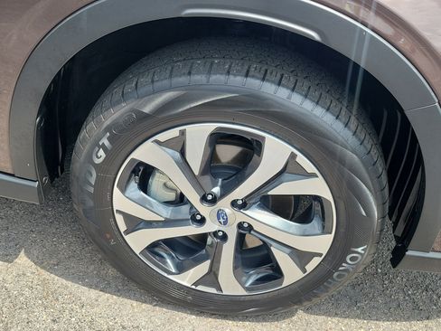Certified 2022 Subaru Outback Touring XT AWD/4WD image 8
