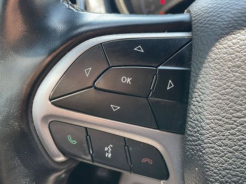 Used 2020 Jeep Grand Cherokee High Altitude AWD/4WD image 16