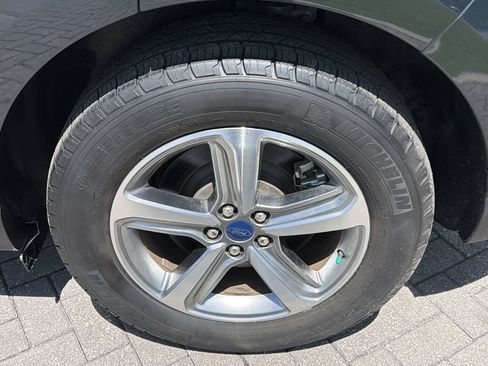 Used 2022 Ford Edge SEL w/ Convenience Package AWD/4WD image 17