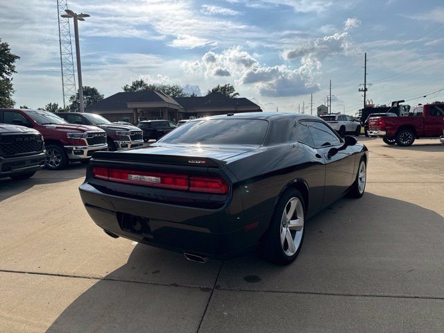 Used 2009 Dodge Challenger SRT8 RWD image 7