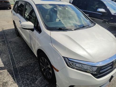 Used 2024 Honda Odyssey EX-L image 11