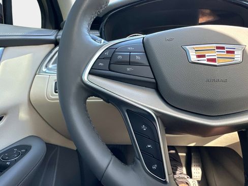 Used 2021 Cadillac XT5 Premium Luxury image 31