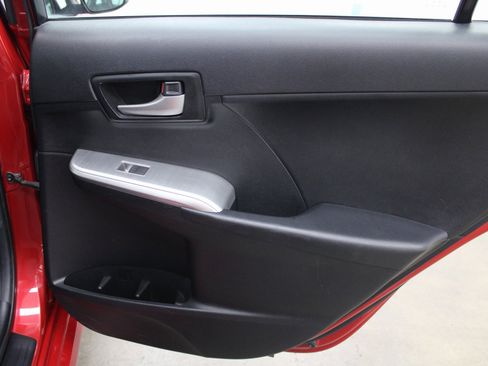 Used 2014 Toyota Camry SE image 22