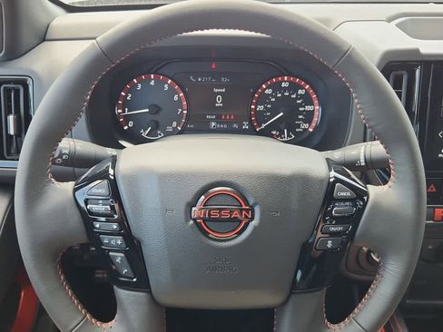 New 2025 Nissan Frontier PRO-4X w/ Interior Protection Package image 15