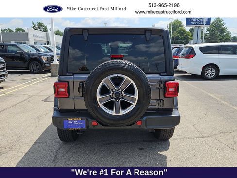 Used 2021 Jeep Wrangler Unlimited Sahara AWD/4WD image 4