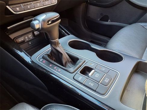 Used 2019 Kia Sorento SX image 21