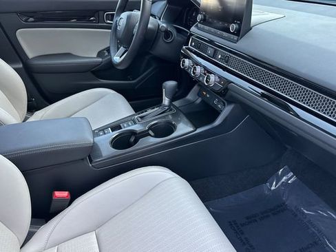 Used 2024 Honda Civic EX-L image 19