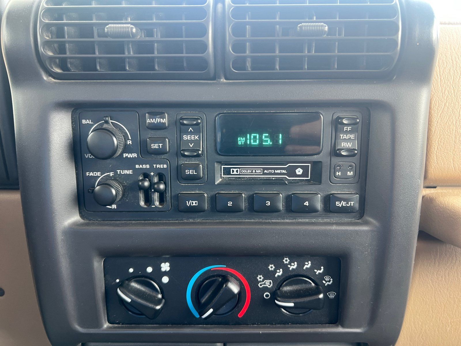 Used 1999 Jeep Wrangler Sahara AWD/4WD image 26