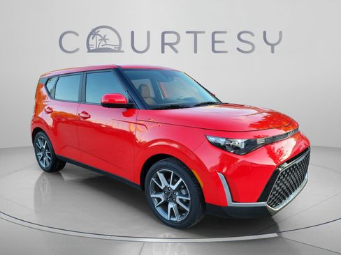 Certified 2024 Kia Soul EX w/ Option Group 015 FWD image 5