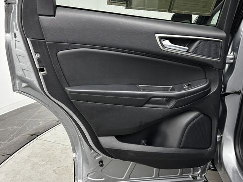 Used 2024 Ford Edge SEL image 25