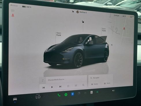 Used 2024 Tesla Model Y Long Range image 21