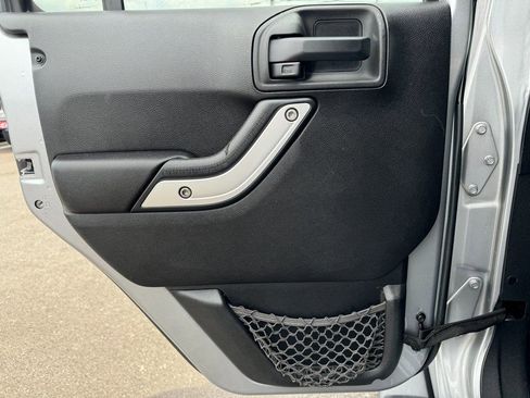 Used 2013 Jeep Wrangler Unlimited Sahara w/ Connectivity Group image 20