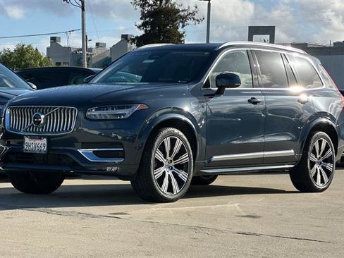 Certified 2024 Volvo XC90 B6 Ultimate w/ Protection Package Premier image 7
